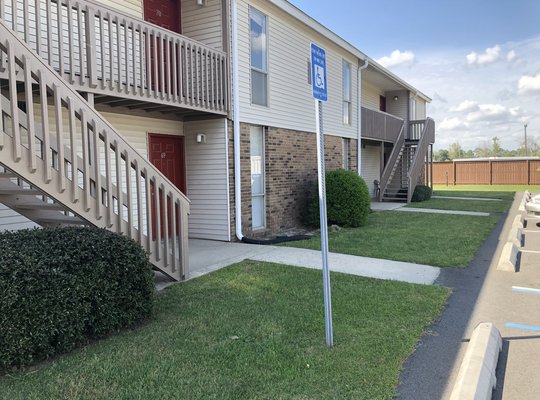 Meadowwood Apartments exterior